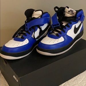 Nike Air Force 1. Size W10.